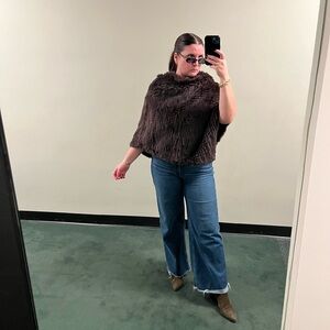 Vintage Women’s 100% Rabbit Fur Poncho Made in Italy